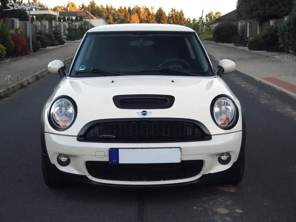 Mini Cooper JOHN COOPER WORKS 141kW CARBON